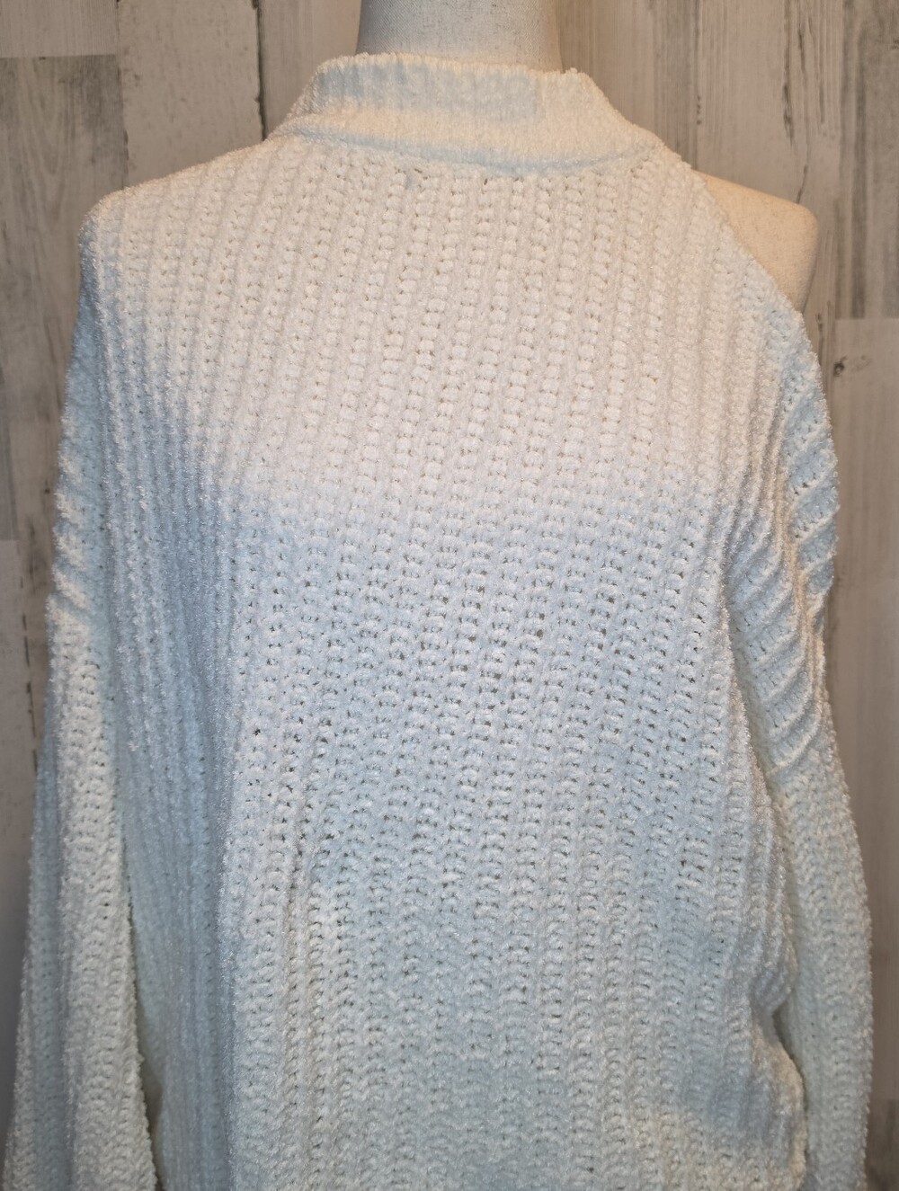 Express Women L Ivory White Chenille Sweater Mock Neck Cold Shoulder Cutout Cozy
